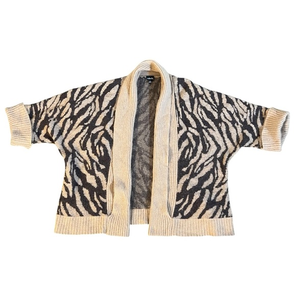 Rafaella Rabbit Hair Wool Blend Animal Print Sweater, Beige + Brown Size Medium - Picture 1 of 9
